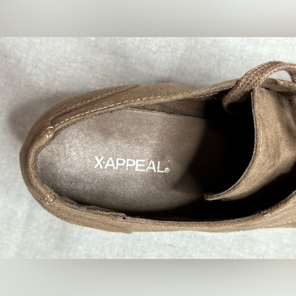 X appeal Trista women's suede hidden wedge booties ankle size 10 - Picture 7 of 9